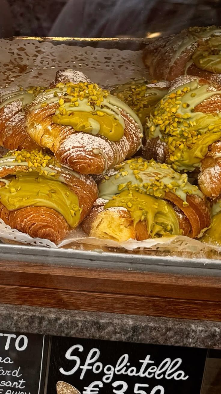 Two Sizes – The Best Tiramisu in Rome (and the Queue is Worth It) 7