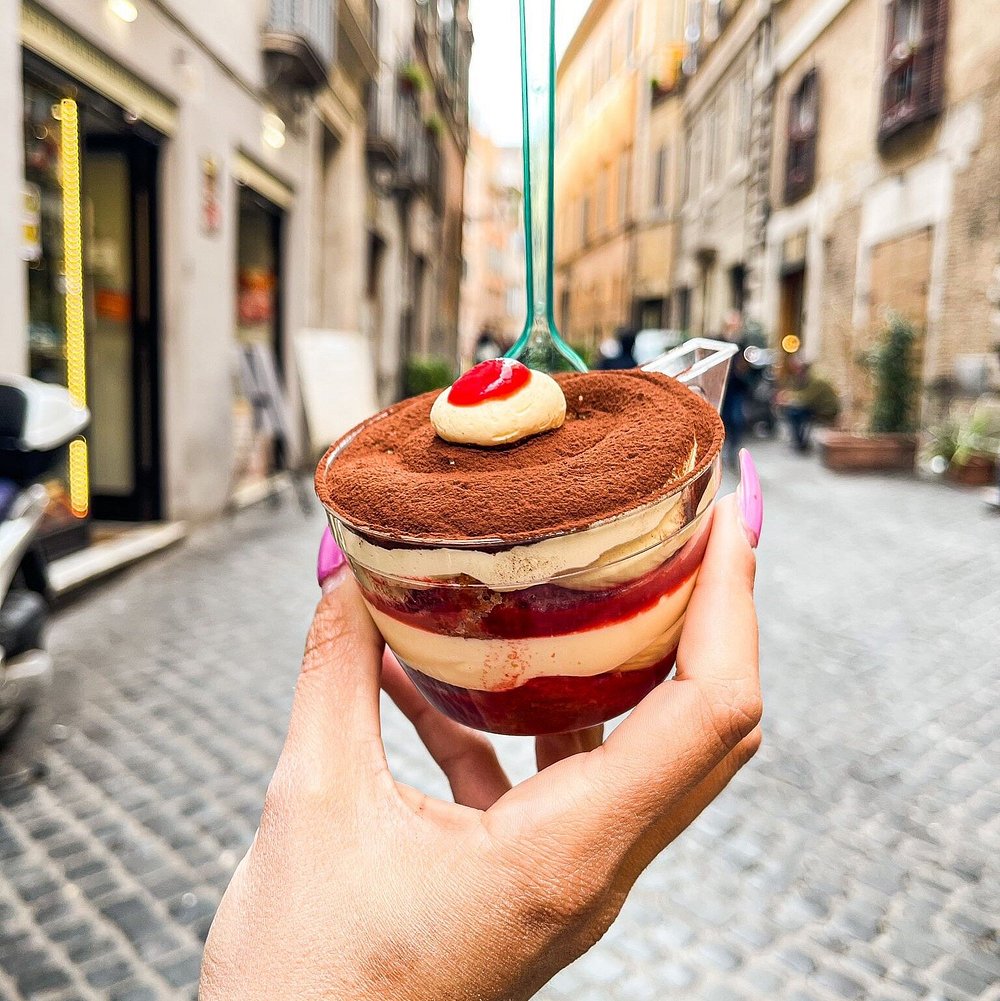 Two Sizes – The Best Tiramisu in Rome (and the Queue is Worth It)